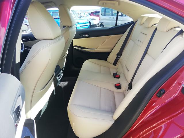 ＩＳ ＩＳ３００ｈ　ハーフレザーシート／ＰＣＳ／ＢＳＭ／メーカー純正ナビ／ＴＶ／バックモニター／ＥＴＣ／レーダークルーズコントロール／ＬＥＤヘッドライト（63枚目）