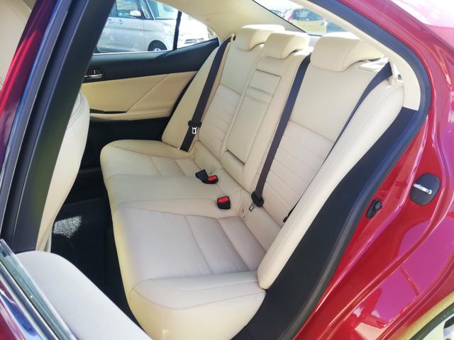 ＩＳ ＩＳ３００ｈ　ハーフレザーシート／ＰＣＳ／ＢＳＭ／メーカー純正ナビ／ＴＶ／バックモニター／ＥＴＣ／レーダークルーズコントロール／ＬＥＤヘッドライト（64枚目）