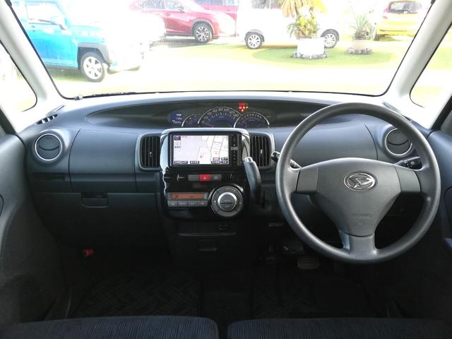 タント カスタムＸ　パワースライドドア／純正ナビ／フルセグＴＶ／スマートキーシステム／アイドリングストップ／ＨＩＤヘッドライト／ドライブレコーダー／Ｂｌｕｅｔｏｏｔｈ対応（9枚目）