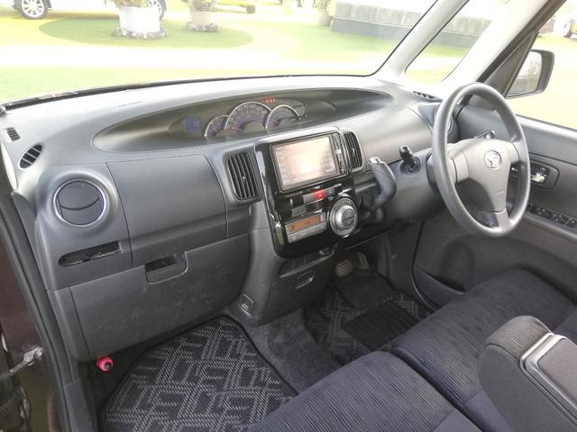 タント カスタムＸ　パワースライドドア／純正ナビ／フルセグＴＶ／スマートキーシステム／アイドリングストップ／ＨＩＤヘッドライト／ドライブレコーダー／Ｂｌｕｅｔｏｏｔｈ対応（50枚目）