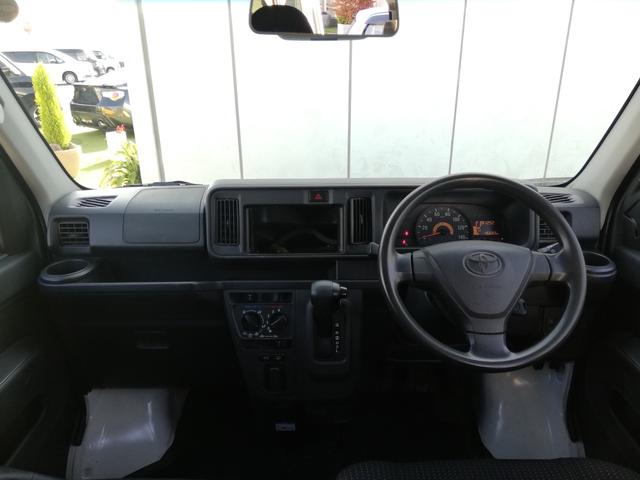 TOYOTA PIXIS VAN DELUXE SA III