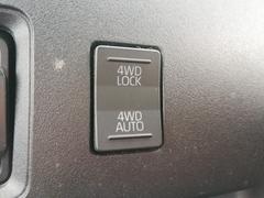 �ڥܥǥ��۳������������ʾ��֤Ȥʤ�ޤ������������Ϥ�ô�������åդ���ǧ�򤵤���ĺ���ޤ��ΤǤ��¿���������������˥��饹�ϥܥǥ������ƥ��󥰤λܹ����ǽ�Ǥ����� 4