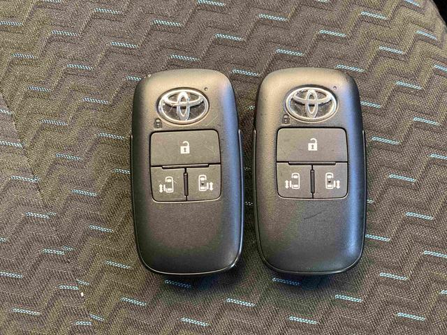 ルーミー カスタムＧ　オプション２トーンカラー・純正９インチナビ・両側パワースライドドア・ＬＥＤヘッドライト・アダプティブクルーズコントロール・電動パーキングブレーキ・前席シートヒーター・ドラレコ前後・バックモニター・ＥＴ（54枚目）