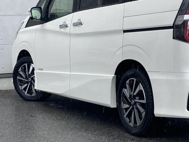 セレナ ハイウェイスターＶ　プロパイロット・純正１０インチナビ・純正フリップダウンモニター・オプションパートナーコンビ防水シート・両側パワースライド・セーフティパックＢ・電動パーキングブレーキ・アラウンドビューモニター・ドラレコ（14枚目）