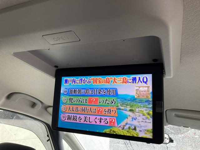 セレナ ハイウェイスターＶ　プロパイロット・純正１０インチナビ・純正フリップダウンモニター・オプションパートナーコンビ防水シート・両側パワースライド・セーフティパックＢ・電動パーキングブレーキ・アラウンドビューモニター・ドラレコ（30枚目）
