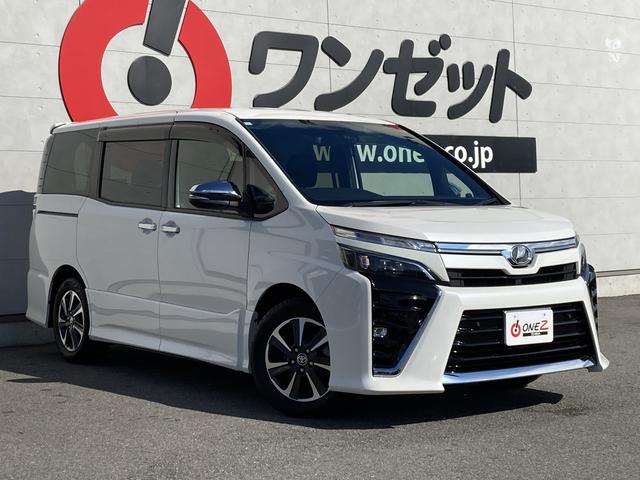 ヴォクシー ＺＳ　煌ＩＩ　純正９インチナビ・両側パワースライドドア・クルーズコントロール・ＬＥＤヘッドライト・バックモニター・ビルトインＥＴＣ・リアオートエアコン・２列目キャプテンシート・革巻きステアリング・セーフティセンス（2枚目）