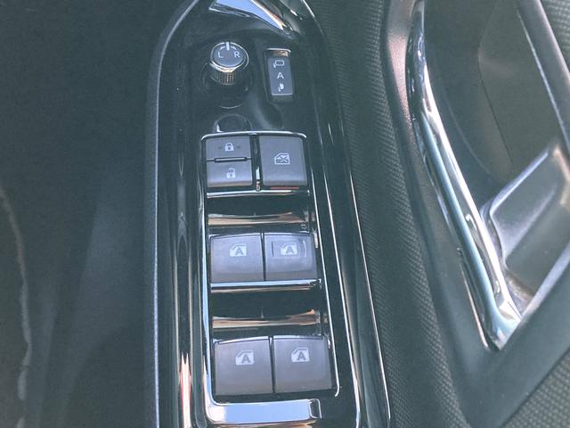 ヴォクシー ＺＳ　煌ＩＩ　純正９インチナビ・両側パワースライドドア・クルーズコントロール・ＬＥＤヘッドライト・バックモニター・ビルトインＥＴＣ・リアオートエアコン・２列目キャプテンシート・革巻きステアリング・セーフティセンス（40枚目）
