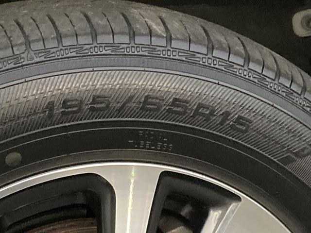 エスクァイア Ｇｉ　純正１０インチナビ・純正１２．１インチフリップダウンモニター・オプションバーガンディ／ブラック合皮シート・両側パワースライド・クルーズコントロール・ＬＥＤヘッドライト・リアオートエアコン・前席シートヒ（53枚目）