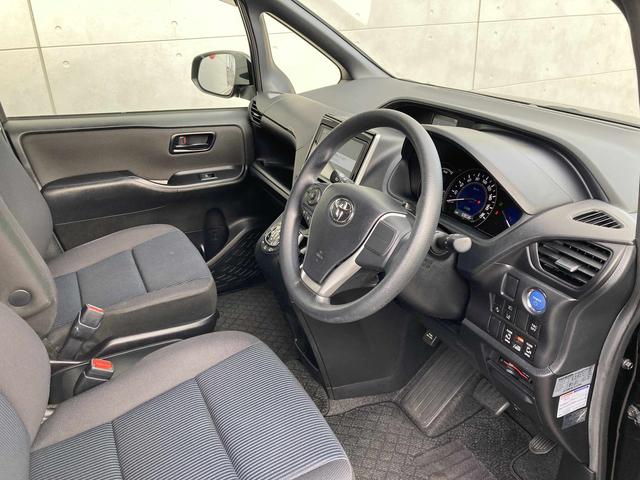 ノア ハイブリッドX 純正9インチナビ・純正フリップダウンモニター・セーフティセンス・両側パワースライドドア・インテリジェントクリアランスソナー・クルーズコントロール・LEDヘッドライト・2列目キャプテンシートプッシュスタ(15枚目)