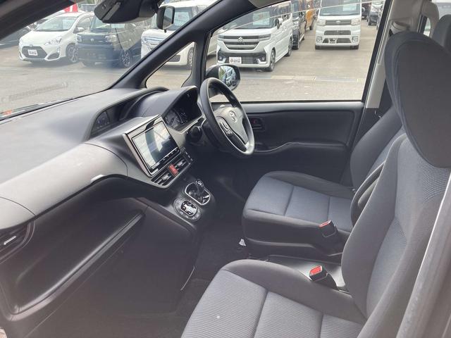 ノア ハイブリッドX 純正9インチナビ・純正フリップダウンモニター・セーフティセンス・両側パワースライドドア・インテリジェントクリアランスソナー・クルーズコントロール・LEDヘッドライト・2列目キャプテンシートプッシュスタ(19枚目)