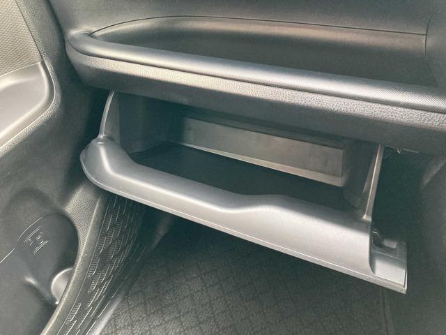 ノア ハイブリッドX 純正9インチナビ・純正フリップダウンモニター・セーフティセンス・両側パワースライドドア・インテリジェントクリアランスソナー・クルーズコントロール・LEDヘッドライト・2列目キャプテンシートプッシュスタ(40枚目)