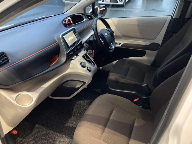 シエンタ Ｇ　両側パワースライドドア・ＬＥＤヘッドライト・前席シートヒーター・純正ナビ・バックモニター・セーフティセンス・革巻きステアリング・プッシュスタート・ビルトインＥＴＣ・ステアリングスイッチ・ドラレコ前後（24枚目）