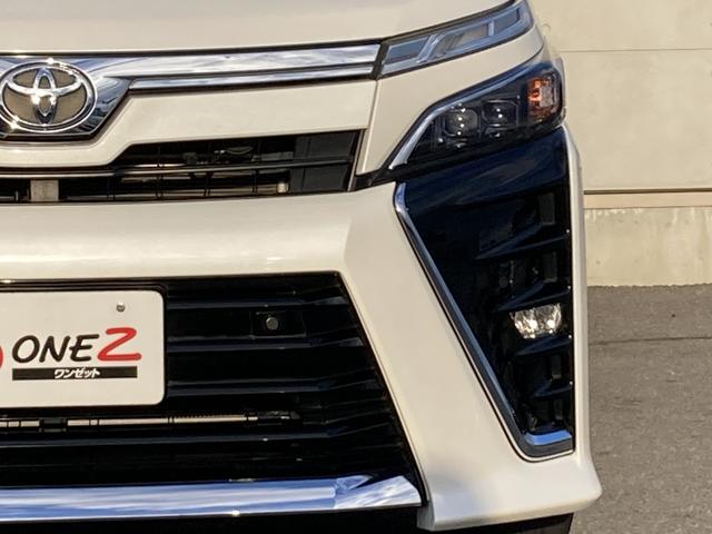 ヴォクシー ＺＳ　煌ＩＩ　純正１０インチナビ・１２．１インチフリップダウンモニター・セーフティセンス・両側パワースライドドア・クルーズコントロール・ＬＥＤヘッドライト・ハーフレザーシート・リアオートエアコン・バックモニター・Ｕ（6枚目）