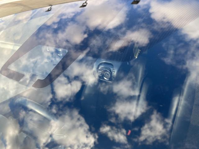 ヴォクシー ＺＳ　煌ＩＩ　純正１０インチナビ・１２．１インチフリップダウンモニター・セーフティセンス・両側パワースライドドア・クルーズコントロール・ＬＥＤヘッドライト・ハーフレザーシート・リアオートエアコン・バックモニター・Ｕ（12枚目）