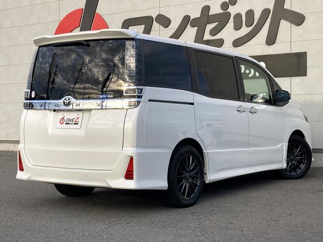 ヴォクシー ＺＳ　煌ＩＩ　純正１０インチナビ・１２．１インチフリップダウンモニター・セーフティセンス・両側パワースライドドア・クルーズコントロール・ＬＥＤヘッドライト・ハーフレザーシート・リアオートエアコン・バックモニター・Ｕ（16枚目）