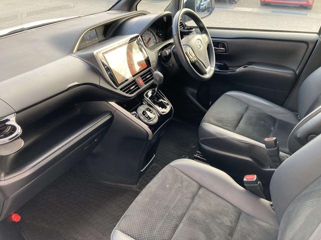 ヴォクシー ＺＳ　煌ＩＩ　純正１０インチナビ・１２．１インチフリップダウンモニター・セーフティセンス・両側パワースライドドア・クルーズコントロール・ＬＥＤヘッドライト・ハーフレザーシート・リアオートエアコン・バックモニター・Ｕ（25枚目）