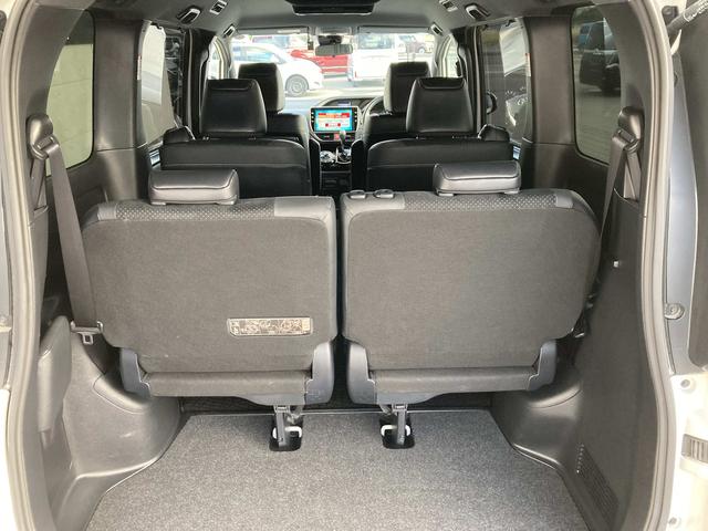 ヴォクシー ＺＳ　煌ＩＩ　純正１０インチナビ・１２．１インチフリップダウンモニター・セーフティセンス・両側パワースライドドア・クルーズコントロール・ＬＥＤヘッドライト・ハーフレザーシート・リアオートエアコン・バックモニター・Ｕ（29枚目）
