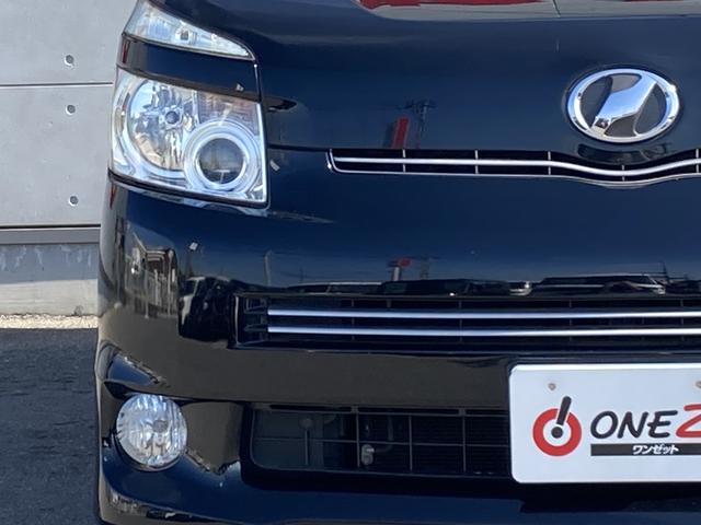 ヴォクシー ZS 煌II 純正ナビ・純正フリップダウンモニター・両側パワースライドドア・HIDヘッドライト・パドルシフト・バックモニター・ビルトインETC・革巻きステアリング・純正16インチアルミホイール・ステアリングスイッチ(5枚目)