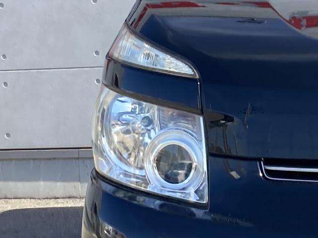 ヴォクシー ZS 煌II 純正ナビ・純正フリップダウンモニター・両側パワースライドドア・HIDヘッドライト・パドルシフト・バックモニター・ビルトインETC・革巻きステアリング・純正16インチアルミホイール・ステアリングスイッチ(7枚目)