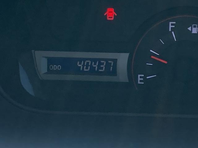 ヴォクシー ZS 煌II 純正ナビ・純正フリップダウンモニター・両側パワースライドドア・HIDヘッドライト・パドルシフト・バックモニター・ビルトインETC・革巻きステアリング・純正16インチアルミホイール・ステアリングスイッチ(34枚目)