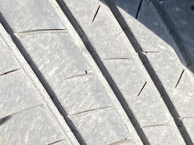 ヴォクシー ZS 煌II 純正ナビ・純正フリップダウンモニター・両側パワースライドドア・HIDヘッドライト・パドルシフト・バックモニター・ビルトインETC・革巻きステアリング・純正16インチアルミホイール・ステアリングスイッチ(49枚目)