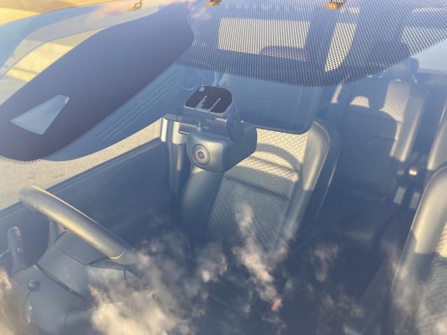 セレナ e-パワー ハイウェイスターV 純正10インチナビ・プロパイロット・両側パワースライドドア・インテリジェントルームミラー・アラウンドビューモニター・エマージェンシーブレーキ・オプションパートナーコンビシート・電動パーキングブレーキ(12枚目)