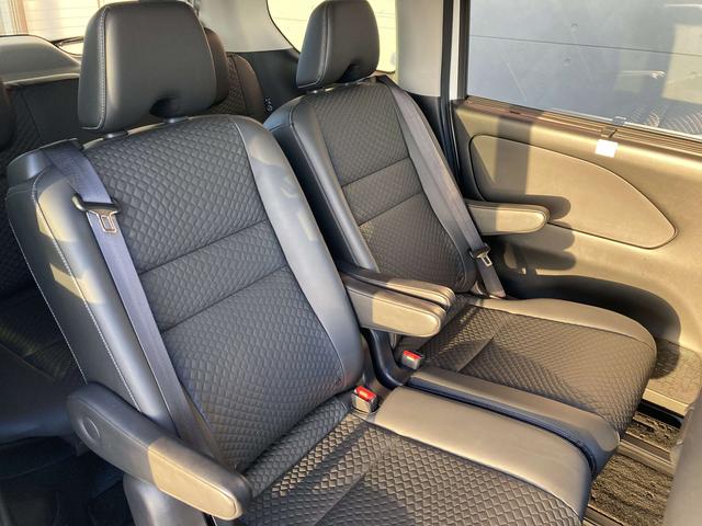 セレナ e-パワー ハイウェイスターV 純正10インチナビ・プロパイロット・両側パワースライドドア・インテリジェントルームミラー・アラウンドビューモニター・エマージェンシーブレーキ・オプションパートナーコンビシート・電動パーキングブレーキ(23枚目)