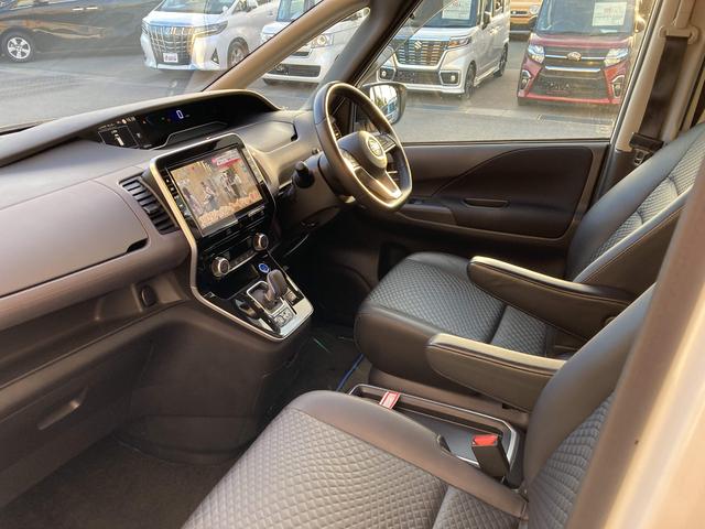 セレナ e-パワー ハイウェイスターV 純正10インチナビ・プロパイロット・両側パワースライドドア・インテリジェントルームミラー・アラウンドビューモニター・エマージェンシーブレーキ・オプションパートナーコンビシート・電動パーキングブレーキ(25枚目)