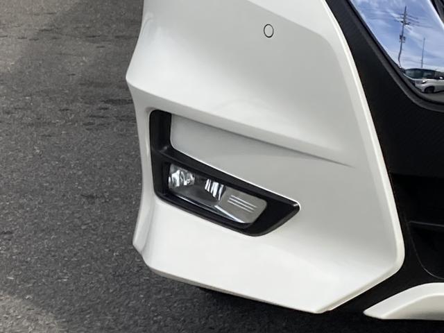 セレナ ｅ－パワー　ハイウェイスターＶ　純正９インチナビ・純正フリップダウンモニター・プロパイロット・両側パワースライド・アラウンドビューモニター・エマージェンシーブレーキ・ステアリングヒーター・前席シートヒーター・電動パーキングブレーキ（8枚目）