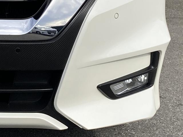 セレナ ｅ－パワー　ハイウェイスターＶ　純正９インチナビ・純正フリップダウンモニター・プロパイロット・両側パワースライド・アラウンドビューモニター・エマージェンシーブレーキ・ステアリングヒーター・前席シートヒーター・電動パーキングブレーキ（10枚目）