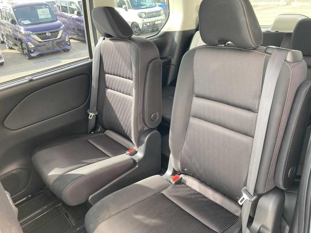 セレナ ｅ－パワー　ハイウェイスターＶ　純正９インチナビ・純正フリップダウンモニター・プロパイロット・両側パワースライド・アラウンドビューモニター・エマージェンシーブレーキ・ステアリングヒーター・前席シートヒーター・電動パーキングブレーキ（27枚目）