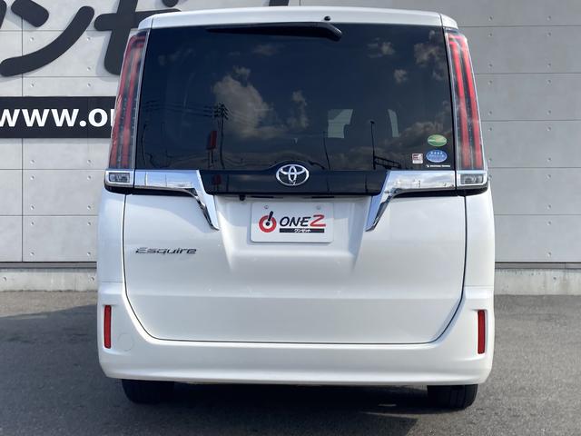 エスクァイア Ｇｉ　プレミアムパッケージ　純正１０インチナビ・２列目キャプテンシート・両側パワースライドドア・ＬＥＤヘッドライト・ブラウンブウランノーブ合皮コンビシート・クルーズコントロール・ステアリングヒーター・前席シートヒーター・バックモ（17枚目）