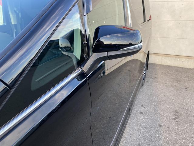 アルファード ２．５Ｓ　Ｃパッケージ　ＴＲＤエアロ・ツインムーンルーフ・３眼ＬＥＤヘットライト・１０インチナビ・１２．１インチフリップダウンモニター・ステアリングヒーター・助手席パワーオットマンシート・２列目エグゼクティブパワーシート・セ（11枚目）