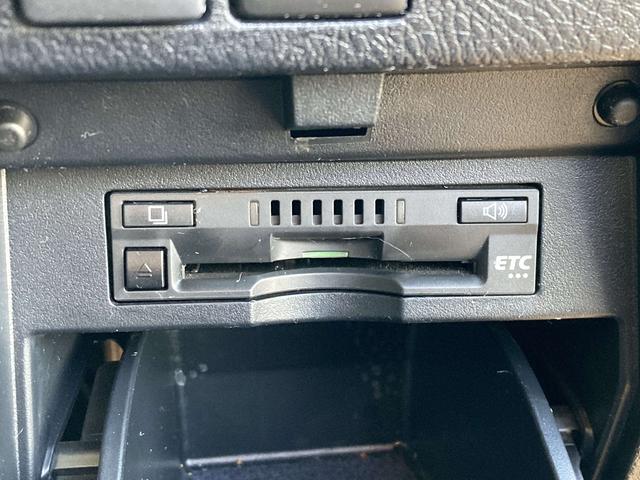 アルファード ２．５Ｓ　Ｃパッケージ　ＴＲＤエアロ・ツインムーンルーフ・３眼ＬＥＤヘットライト・１０インチナビ・１２．１インチフリップダウンモニター・ステアリングヒーター・助手席パワーオットマンシート・２列目エグゼクティブパワーシート・セ（34枚目）