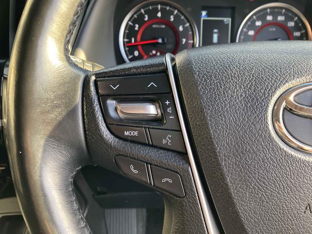 アルファード ２．５Ｓ　Ｃパッケージ　ＴＲＤエアロ・ツインムーンルーフ・３眼ＬＥＤヘットライト・１０インチナビ・１２．１インチフリップダウンモニター・ステアリングヒーター・助手席パワーオットマンシート・２列目エグゼクティブパワーシート・セ（38枚目）