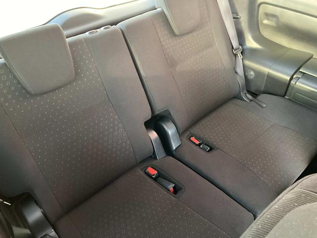 ヴォクシー ハイブリッドＶ　純正９インチナビ・純正フリップダウンモニター・クルーズコントロール・ＬＥＤヘッドライト・両側パワースライドドア・前席シートヒーター・２列目キャプテンシート・リアオートエアコン・バックモニター・スマート（23枚目）