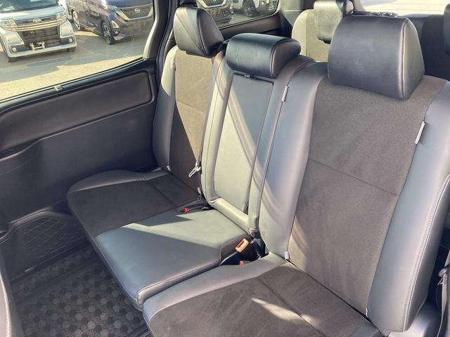 ノア Ｓｉ　ダブルバイビーＩＩＩ　純正９インチナビ・クルーズコントロール・ＬＥＤライト・両側パワースライドドア・ハーフレザーシート・ウッドコンビ革巻きステアリング・セーフティセンス・リアオートエアコン・スマートキー・ドラレコ前後・ＥＴ（27枚目）