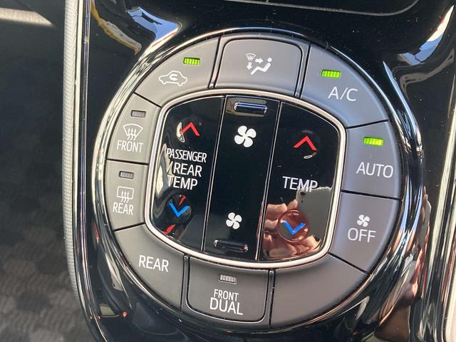 ノア Ｓｉ　ダブルバイビーＩＩＩ　純正９インチナビ・クルーズコントロール・ＬＥＤライト・両側パワースライドドア・ハーフレザーシート・ウッドコンビ革巻きステアリング・セーフティセンス・リアオートエアコン・スマートキー・ドラレコ前後・ＥＴ（40枚目）