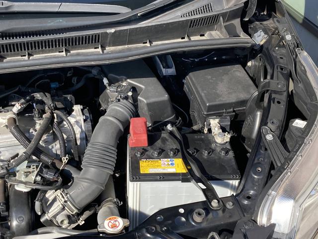 ノア Ｓｉ　ダブルバイビーＩＩＩ　純正９インチナビ・クルーズコントロール・ＬＥＤライト・両側パワースライドドア・ハーフレザーシート・ウッドコンビ革巻きステアリング・セーフティセンス・リアオートエアコン・スマートキー・ドラレコ前後・ＥＴ（49枚目）