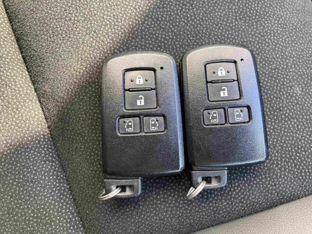 ノア Ｓｉ　ダブルバイビーＩＩＩ　純正９インチナビ・クルーズコントロール・ＬＥＤライト・両側パワースライドドア・ハーフレザーシート・ウッドコンビ革巻きステアリング・セーフティセンス・リアオートエアコン・スマートキー・ドラレコ前後・ＥＴ（54枚目）