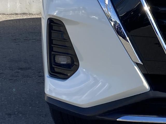 キックス Ｘ　オプション２トーンカラー・純正９インチナビ・プロパイロット・アラウンドビューモニター・エマージェンシーブレーキ・前席シートヒーター・ハンドルヒーター・純正インナーミラー・合皮シート・ドラレコ・ＥＴＣ（8枚目）