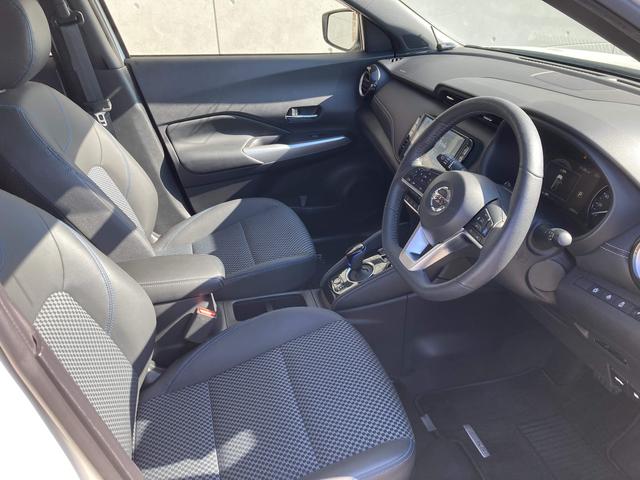 キックス Ｘ　オプション２トーンカラー・純正９インチナビ・プロパイロット・アラウンドビューモニター・エマージェンシーブレーキ・前席シートヒーター・ハンドルヒーター・純正インナーミラー・合皮シート・ドラレコ・ＥＴＣ（21枚目）