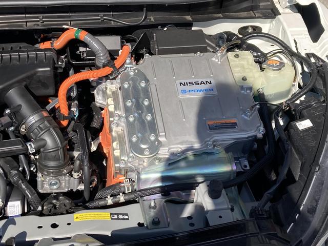 キックス Ｘ　オプション２トーンカラー・純正９インチナビ・プロパイロット・アラウンドビューモニター・エマージェンシーブレーキ・前席シートヒーター・ハンドルヒーター・純正インナーミラー・合皮シート・ドラレコ・ＥＴＣ（49枚目）