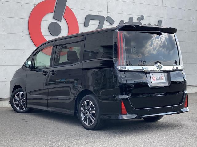 ノア Si 社外9インチナビ・フリップダウンモニター・両側パワースライドドア・クルーズコントロール・LEDライト・リアオートエアコン・バックモニター・2列目キャプテンシート・前後ソナー・ドラレコ前後・セーフティセ(13枚目)