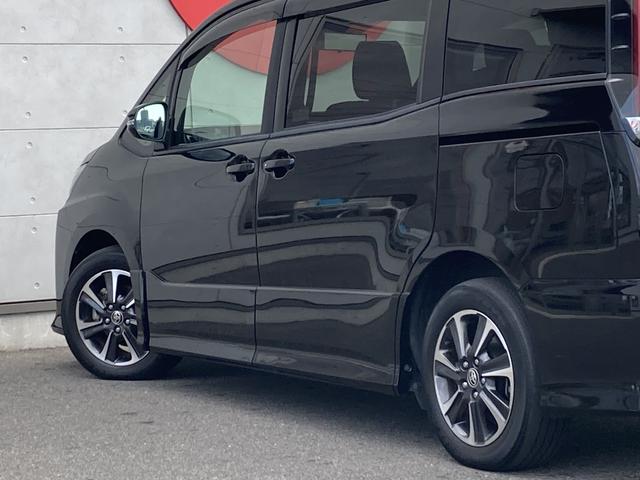 ノア Si 社外9インチナビ・フリップダウンモニター・両側パワースライドドア・クルーズコントロール・LEDライト・リアオートエアコン・バックモニター・2列目キャプテンシート・前後ソナー・ドラレコ前後・セーフティセ(14枚目)