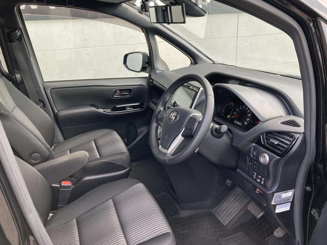 ノア Si 社外9インチナビ・フリップダウンモニター・両側パワースライドドア・クルーズコントロール・LEDライト・リアオートエアコン・バックモニター・2列目キャプテンシート・前後ソナー・ドラレコ前後・セーフティセ(20枚目)