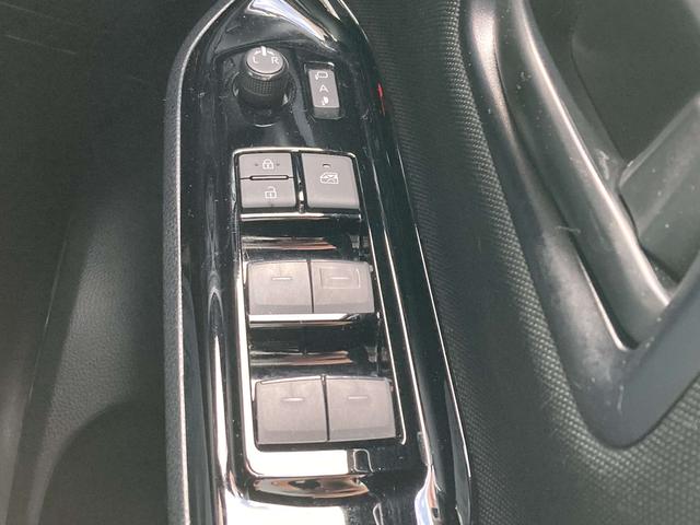 ノア Si 社外9インチナビ・フリップダウンモニター・両側パワースライドドア・クルーズコントロール・LEDライト・リアオートエアコン・バックモニター・2列目キャプテンシート・前後ソナー・ドラレコ前後・セーフティセ(41枚目)