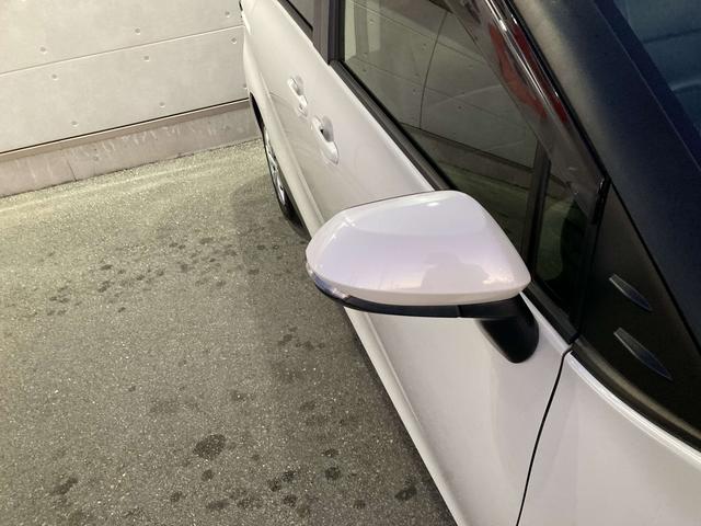 シエンタ Ｇ　純正ナビ・純正１２．１インチフリップダウンモニター・両側パワースライドドア・バックモニター・ビルトインＥＴＣ・セーフティセンス・革巻きステアリング・ステアリングスイッチ・プッシュスタート・スマートキー（10枚目）