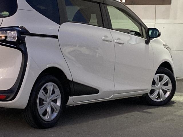 シエンタ Ｇ　純正ナビ・純正１２．１インチフリップダウンモニター・両側パワースライドドア・バックモニター・ビルトインＥＴＣ・セーフティセンス・革巻きステアリング・ステアリングスイッチ・プッシュスタート・スマートキー（14枚目）