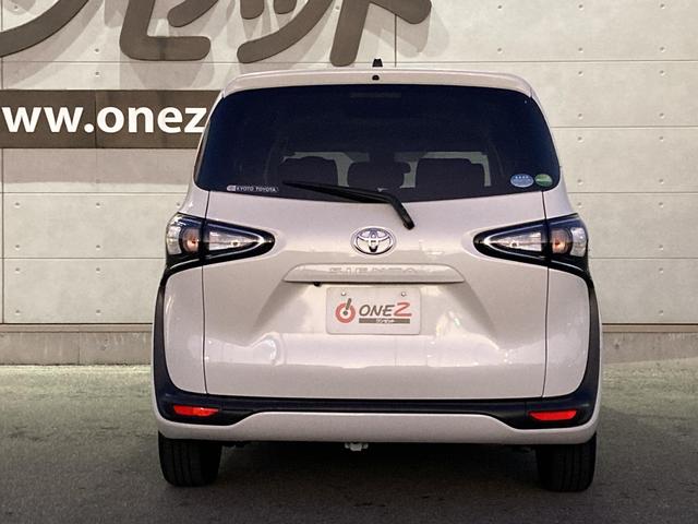 シエンタ Ｇ　純正ナビ・純正１２．１インチフリップダウンモニター・両側パワースライドドア・バックモニター・ビルトインＥＴＣ・セーフティセンス・革巻きステアリング・ステアリングスイッチ・プッシュスタート・スマートキー（15枚目）